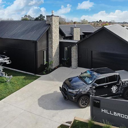 Hillbrook - A Luxurious Guesthouse Ohauiti Екстериор снимка
