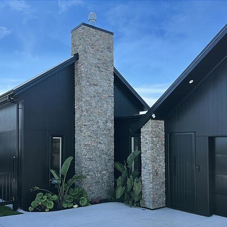 Hillbrook - A Luxurious Guesthouse Ohauiti Екстериор снимка